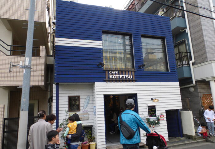 プラレールが走るカフェ「カフェ小鉄」に行く